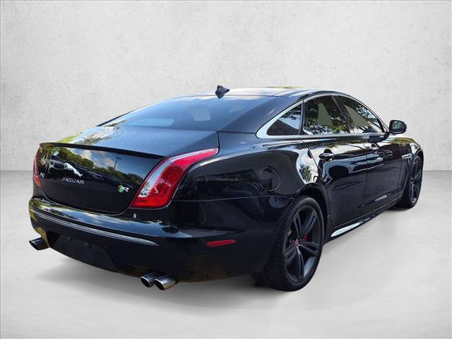 Used 2014 Jaguar XJ R RWD image 5