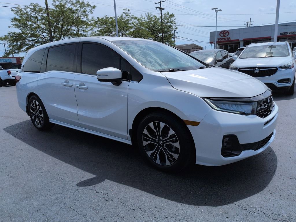 Used 2025 Honda Odyssey Elite image 7