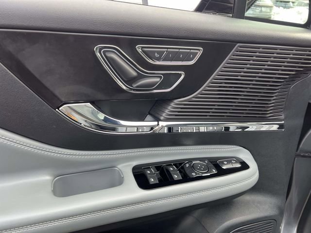 Certified 2022 Lincoln Corsair AWD w/ Equipment Group 101A image 20