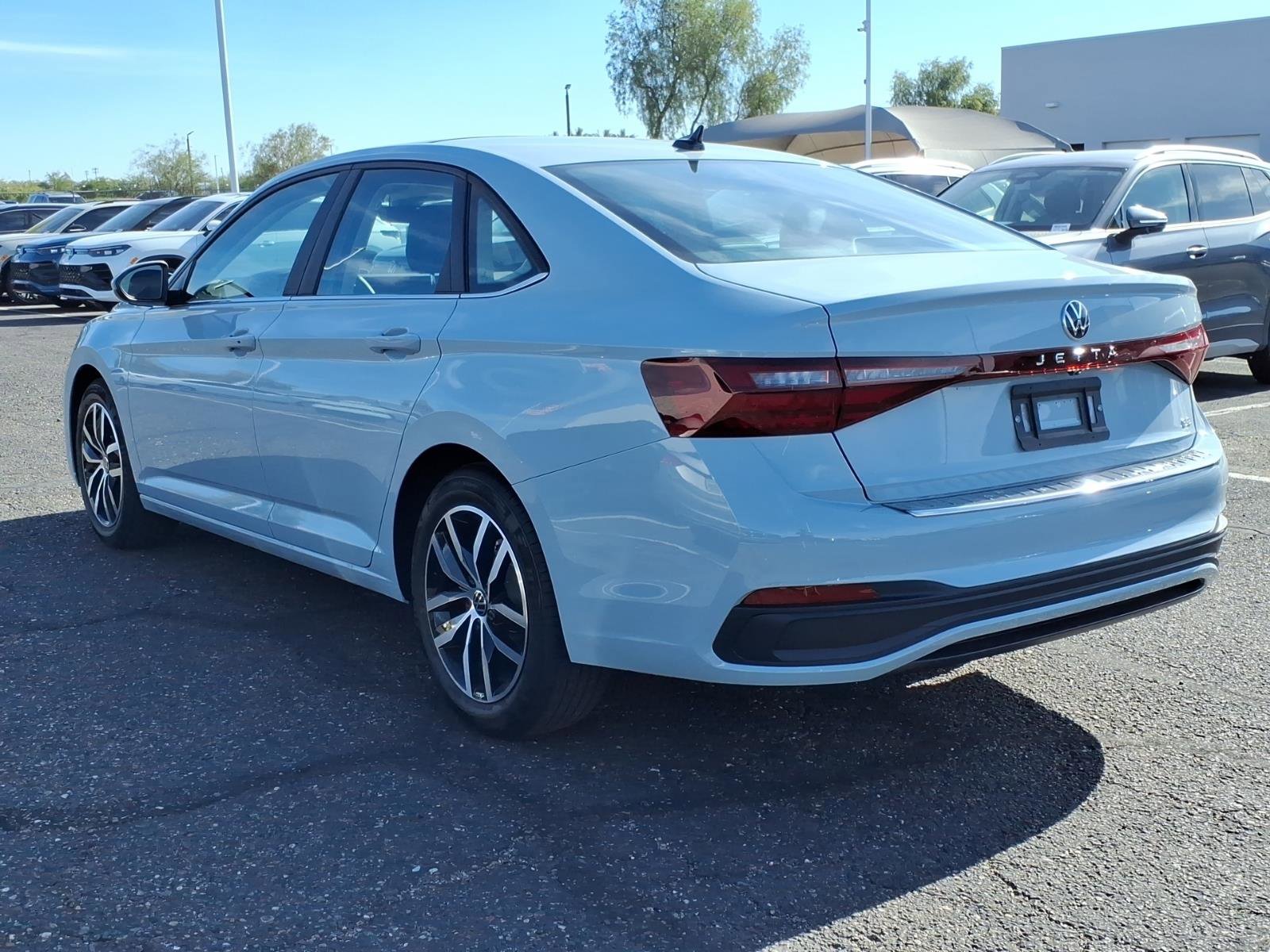 New 2026 Volkswagen Jetta SE image 3