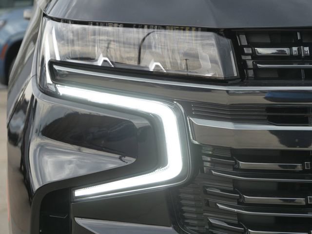 Used 2022 Chevrolet Suburban RST w/ Luxury Package AWD/4WD image 10