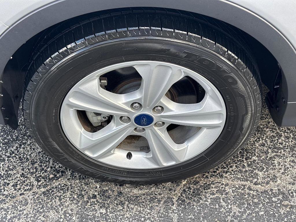 Used 2016 Ford Escape SE AWD/4WD image 10