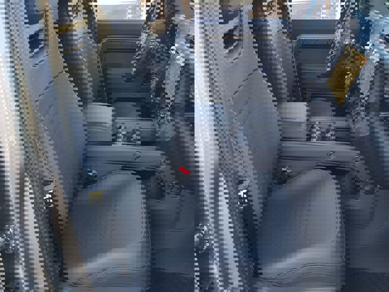 New 2026 Land Rover Defender 110 OCTA image 24