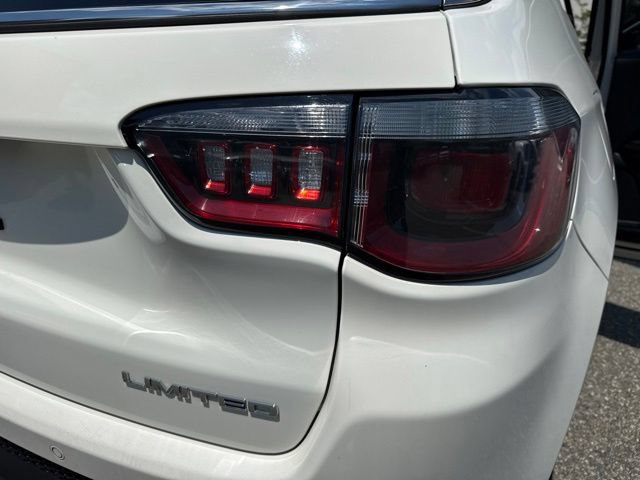 Used 2019 Jeep Compass Limited w/ Safety & Security Group AWD/4WD image 31