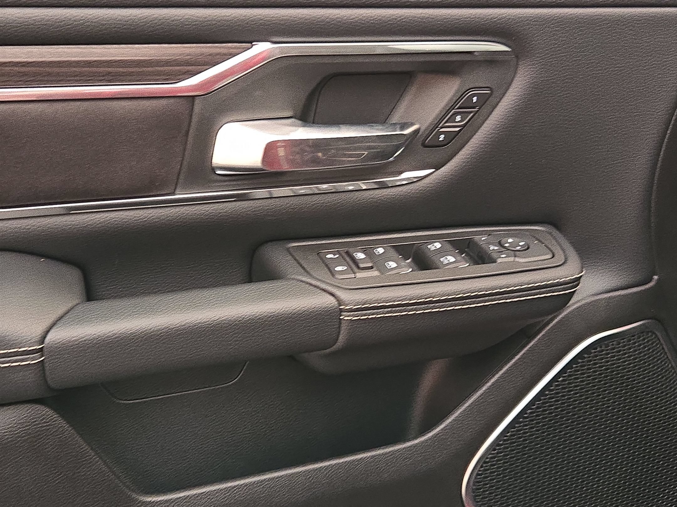 New 2027 RAM 1500 Laramie AWD/4WD image 20