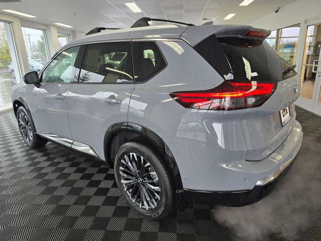 Used 2025 Nissan Rogue Platinum w/ Platinum Premium Package image 6