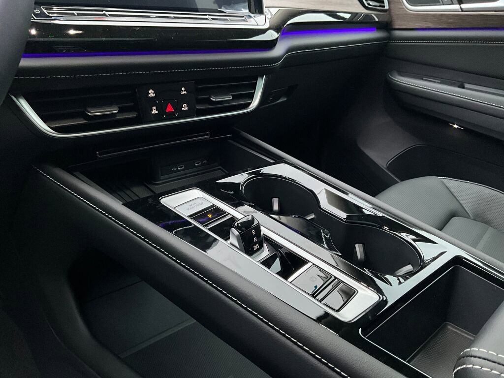 New 2025 Volkswagen Atlas SEL image 23