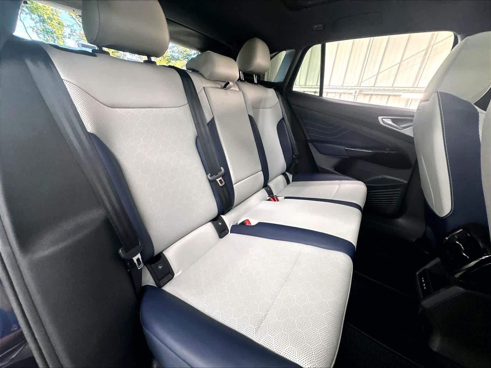 Used 2025 Volkswagen ID.4 Pro S RWD image 28