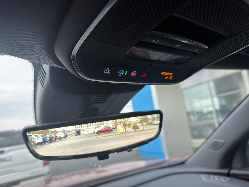 Used 2026 Chevrolet Traverse RS image 22