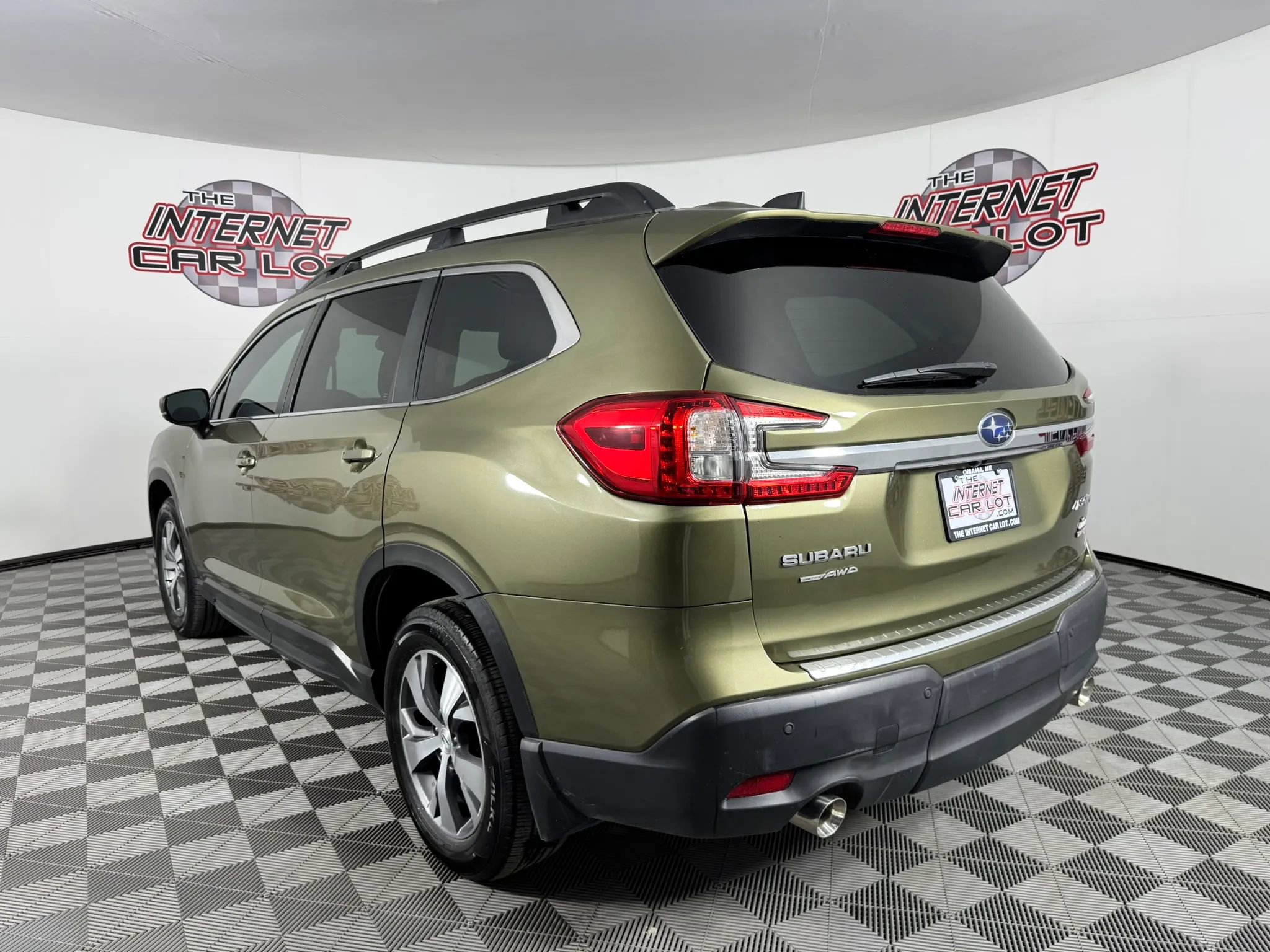 Used 2024 Subaru Ascent Premium w/ Convenience Package image 5