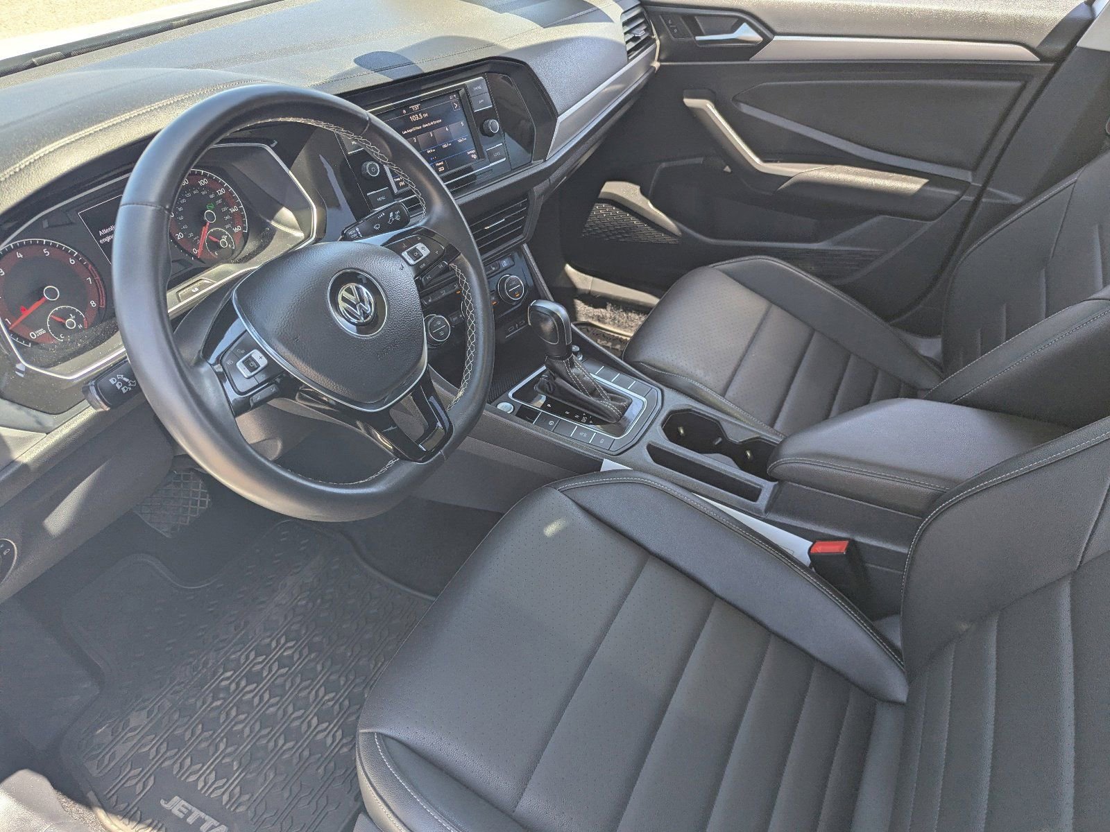Used 2021 Volkswagen Jetta SE FWD image 18