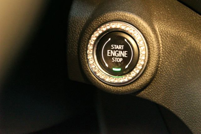 Used 2022 Chevrolet TrailBlazer LT w/ Convenience Package FWD image 22