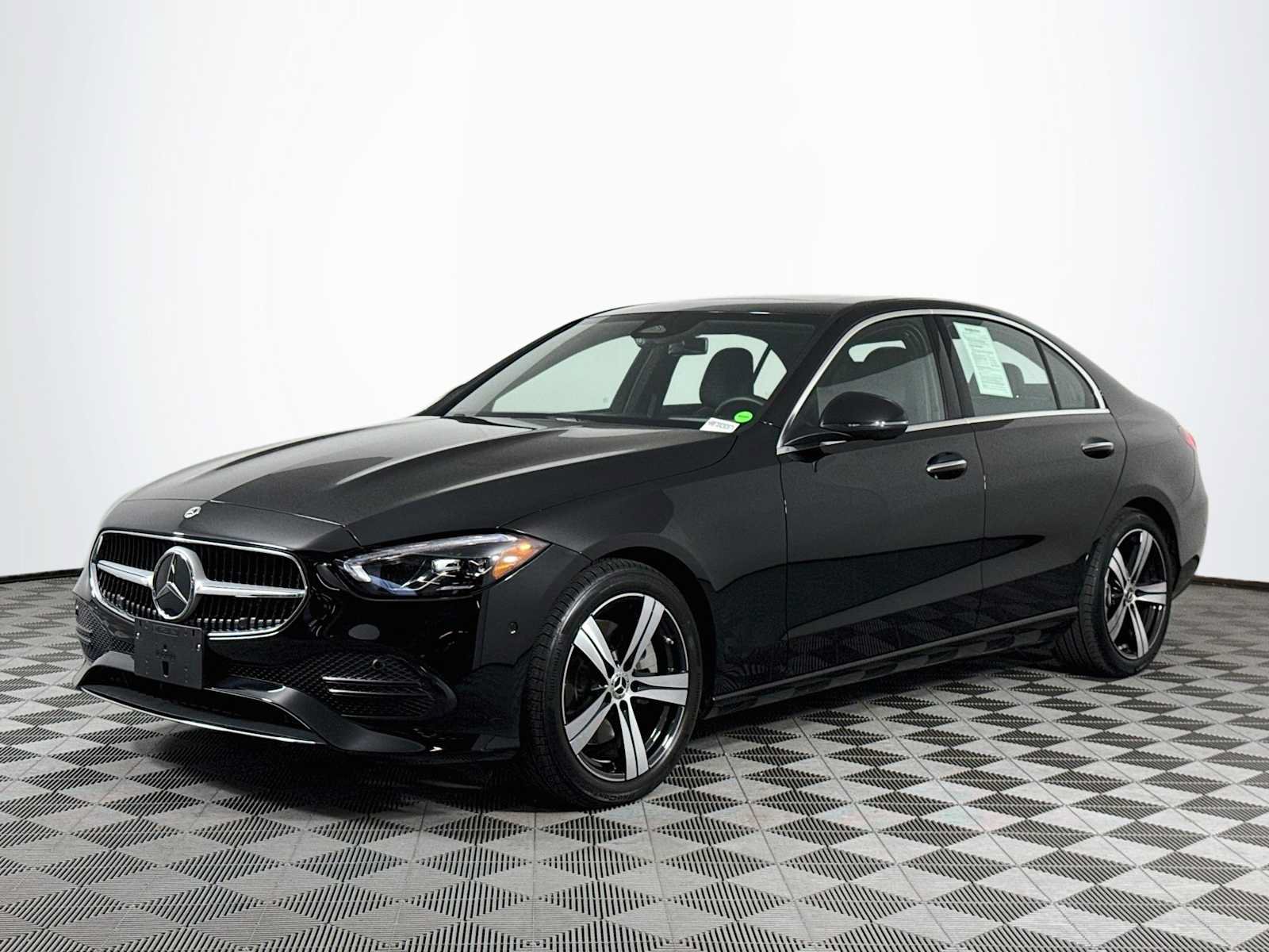 Used 2025 Mercedes-Benz C 300 4MATIC Sedan image 1