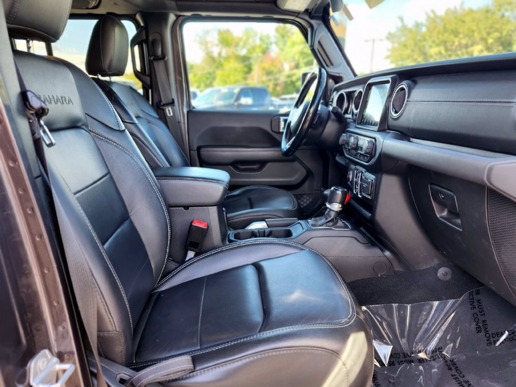 Used 2021 Jeep Wrangler Unlimited Sahara AWD/4WD image 11