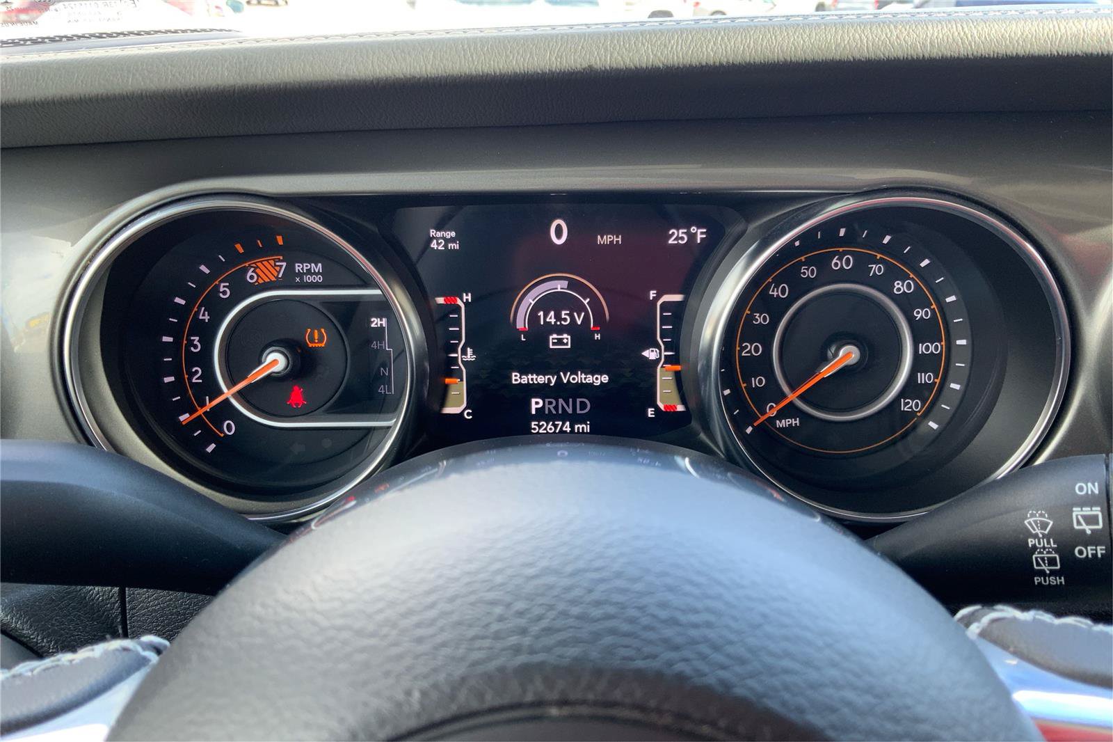Used 2023 Jeep Wrangler Unlimited Sahara AWD/4WD image 15