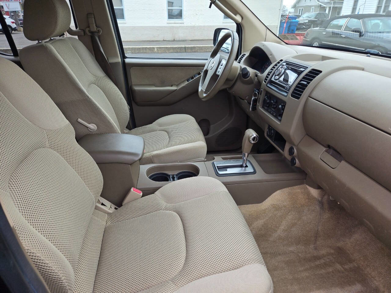 Used 2005 Nissan Frontier LE w/ (J01) Sunroof Pkg image 25