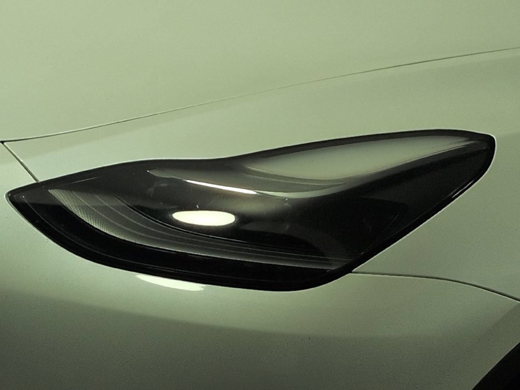 Used 2024 Tesla Model Y Performance AWD/4WD image 12