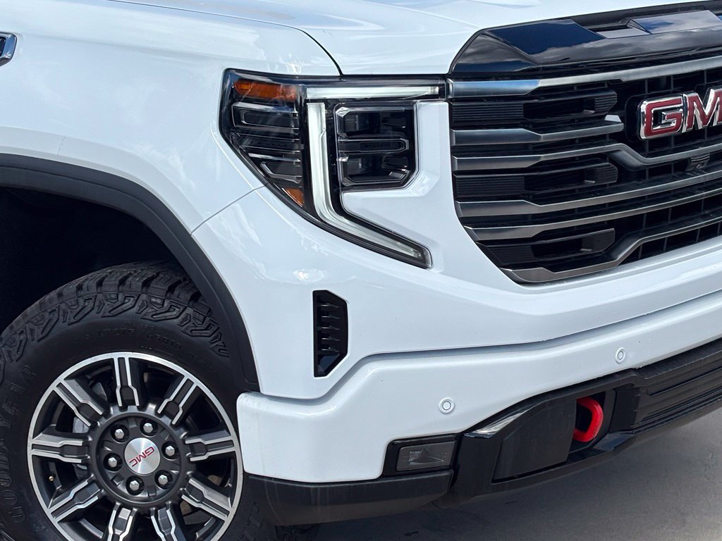 Used 2026 GMC Sierra 1500 AT4 AWD/4WD image 9