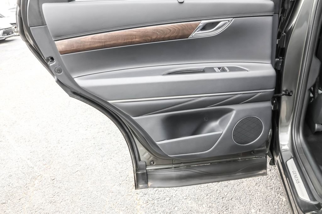 Used 2025 Genesis GV80 2.5T Select image 28