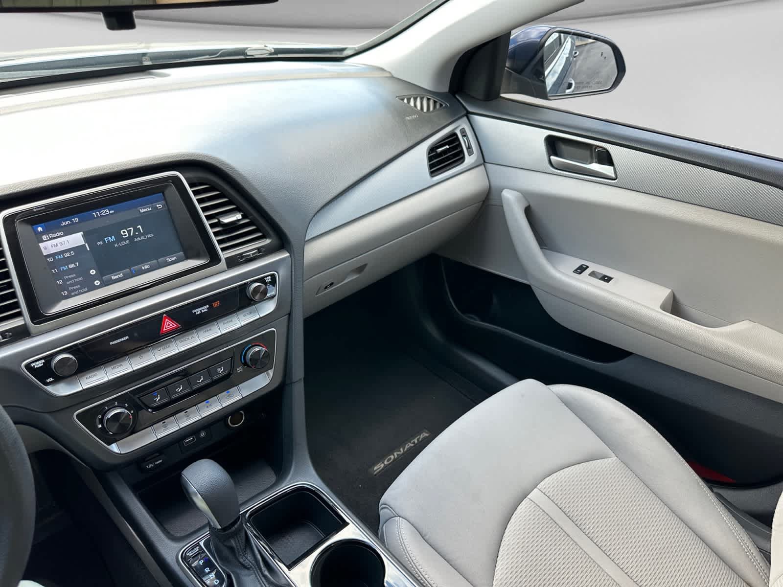 Used 2019 Hyundai Sonata SE FWD image 30