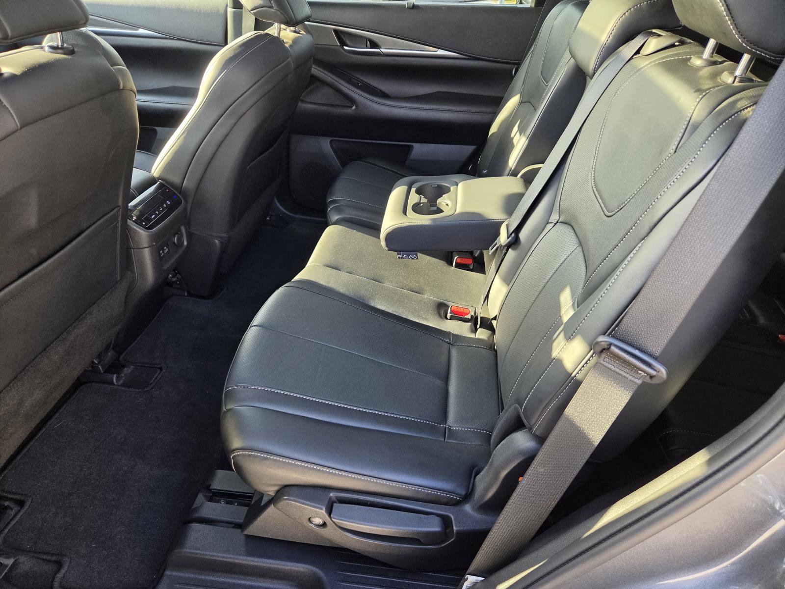 Used 2023 INFINITI QX60 Luxe w/ Cargo Package AWD/4WD image 13