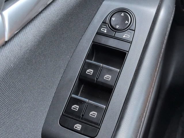 Used 2025 MAZDA MAZDA3 s FWD image 21