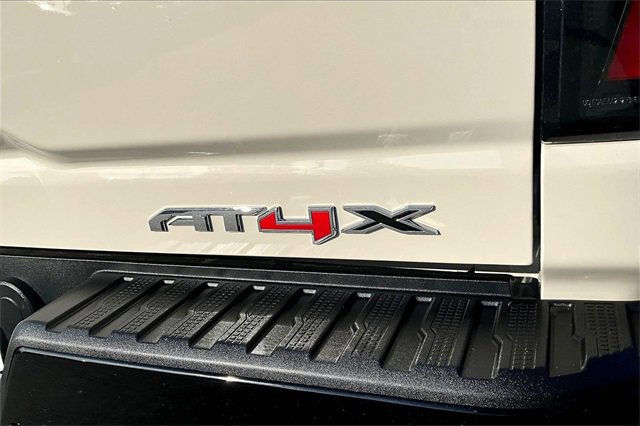 New 2026 GMC Sierra 2500 AT4X image 9