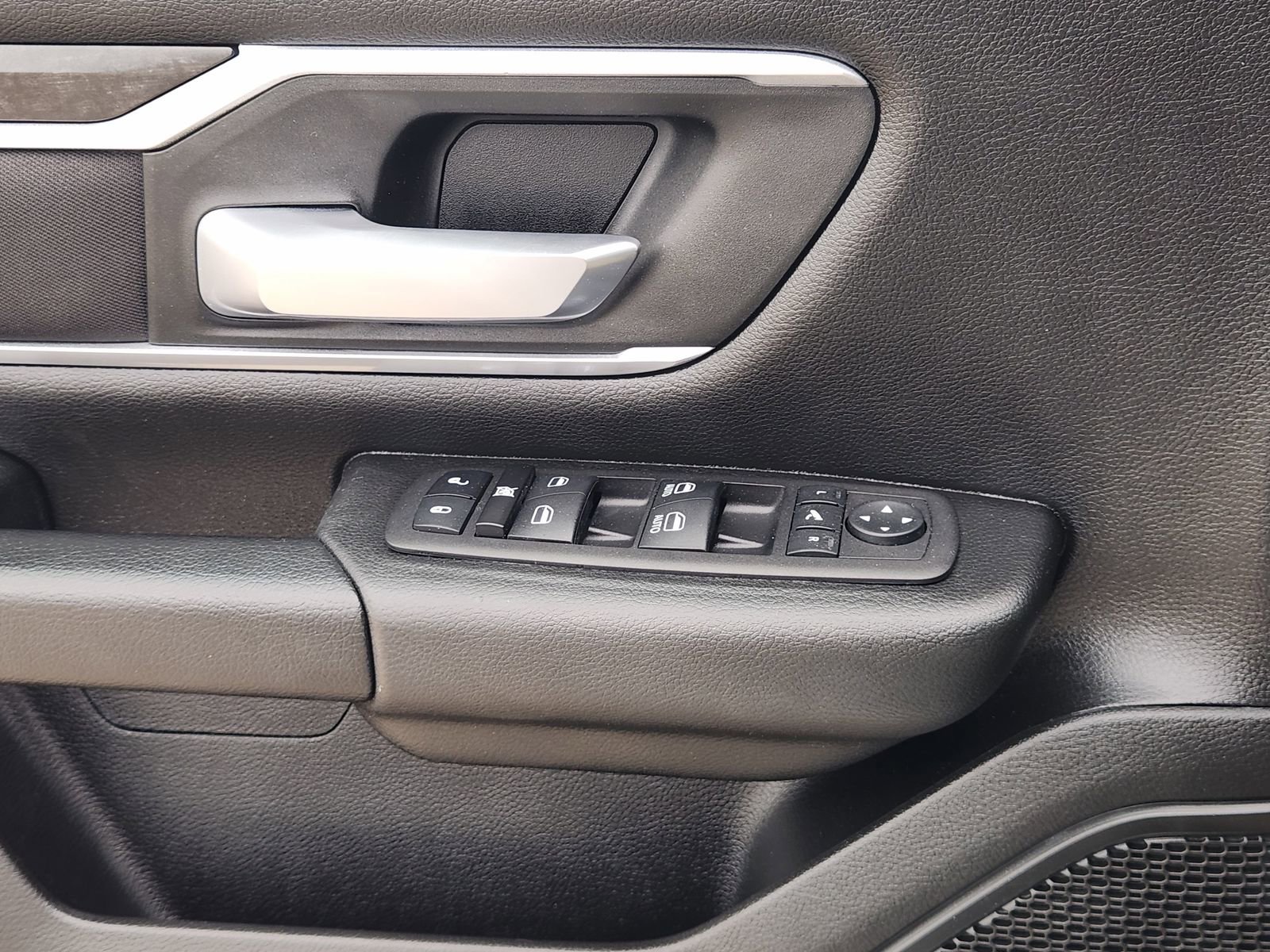 Used 2023 RAM 1500 Big Horn AWD/4WD image 23