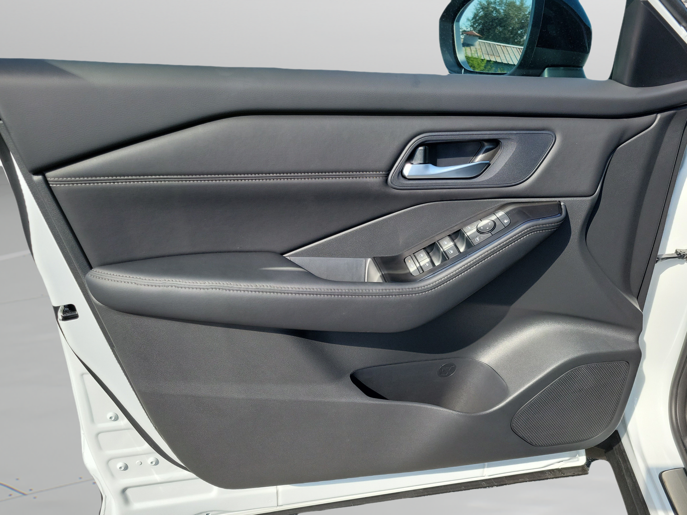 New 2026 Nissan Rogue Dark Armor FWD image 14