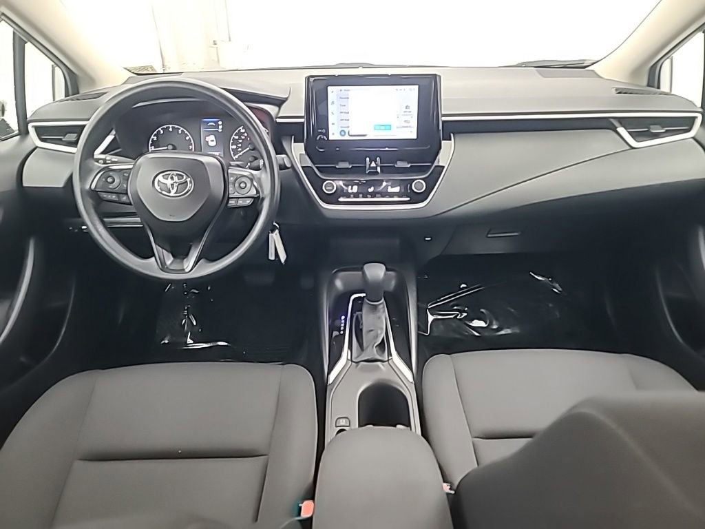 Used 2025 Toyota Corolla LE FWD image 22