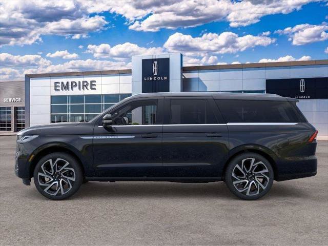 New 2026 Lincoln Navigator L Reserve AWD/4WD image 3