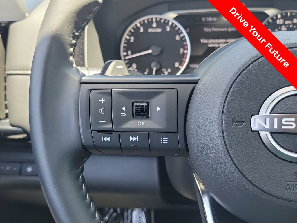 Certified 2025 Nissan Pathfinder SV FWD image 7
