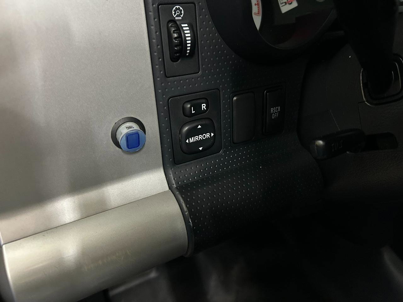 Used 2010 Toyota FJ Cruiser 4WD image 14