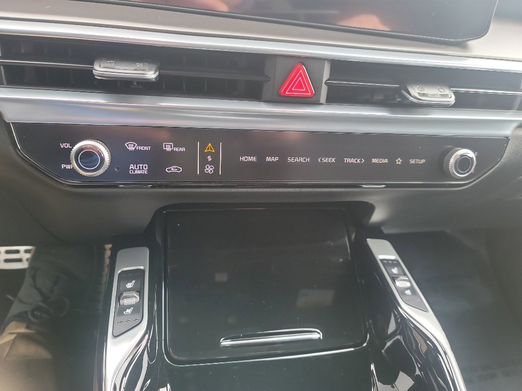 New 2026 Kia Sorento SX Prestige image 24