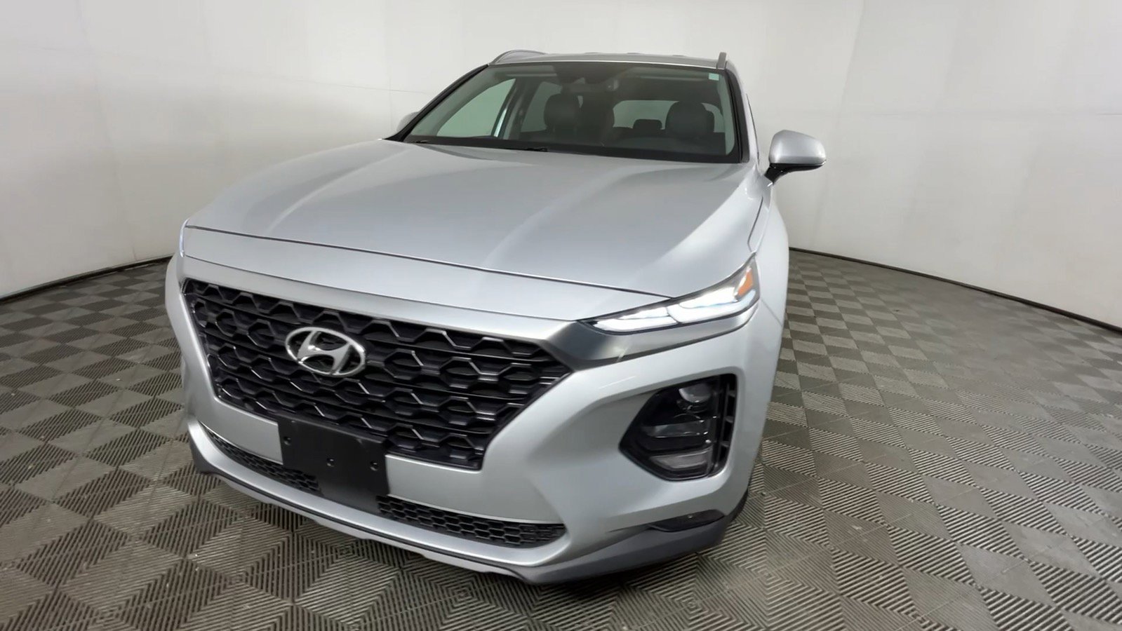 Used 2019 Hyundai Santa Fe SEL FWD image 10