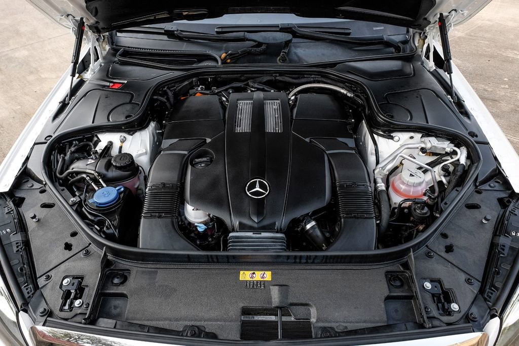 Used 2019 Mercedes-Benz S 560e w/ AMG Line Exterior image 60