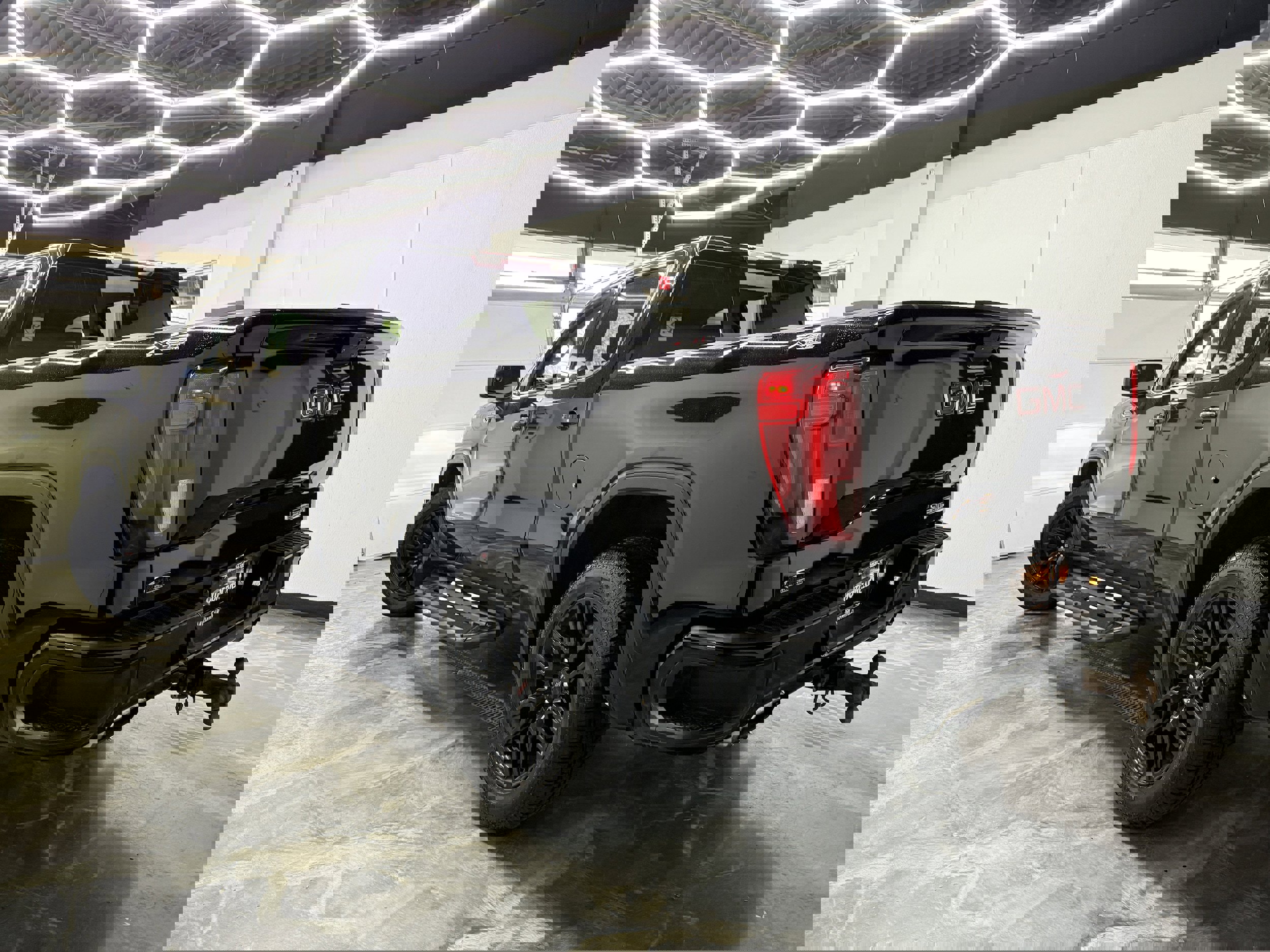 Used 2019 GMC Sierra 1500 Elevation image 6