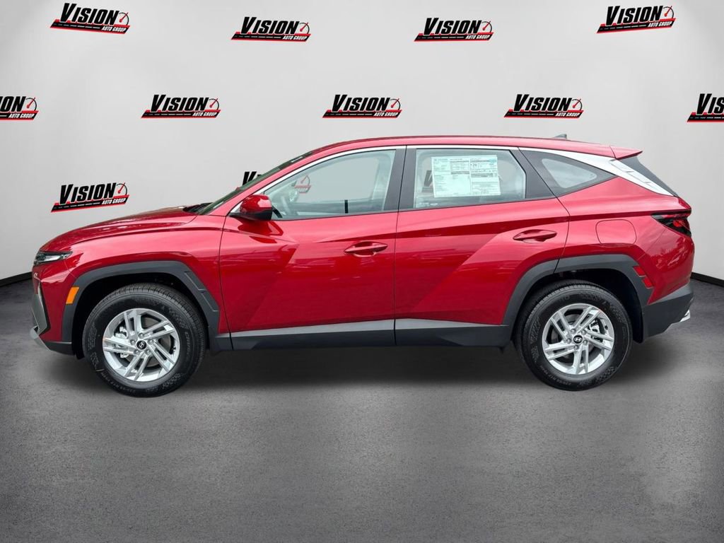 Used 2025 Hyundai Tucson SE image 8