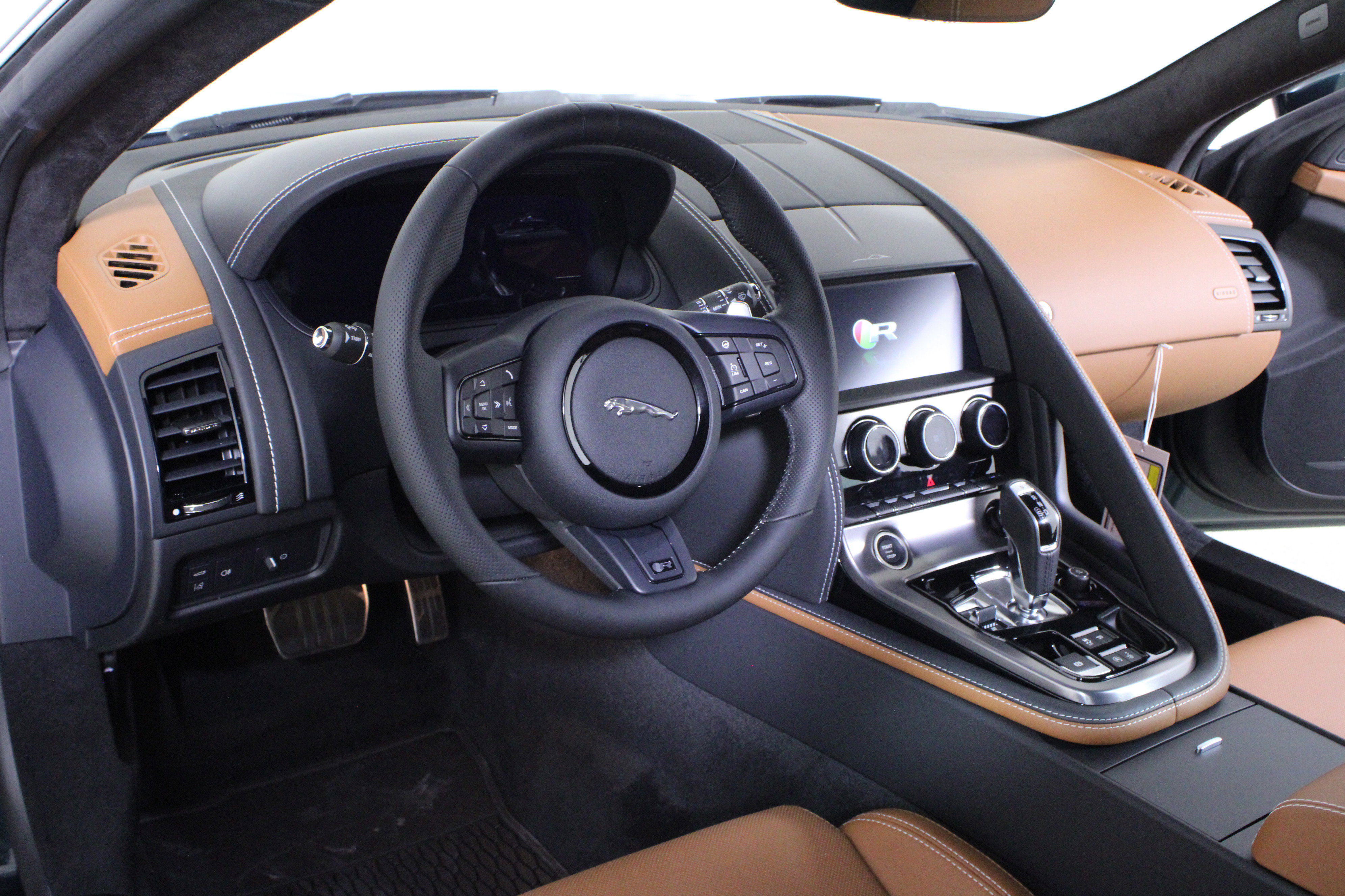 New 2024 Jaguar F-TYPE R image 21