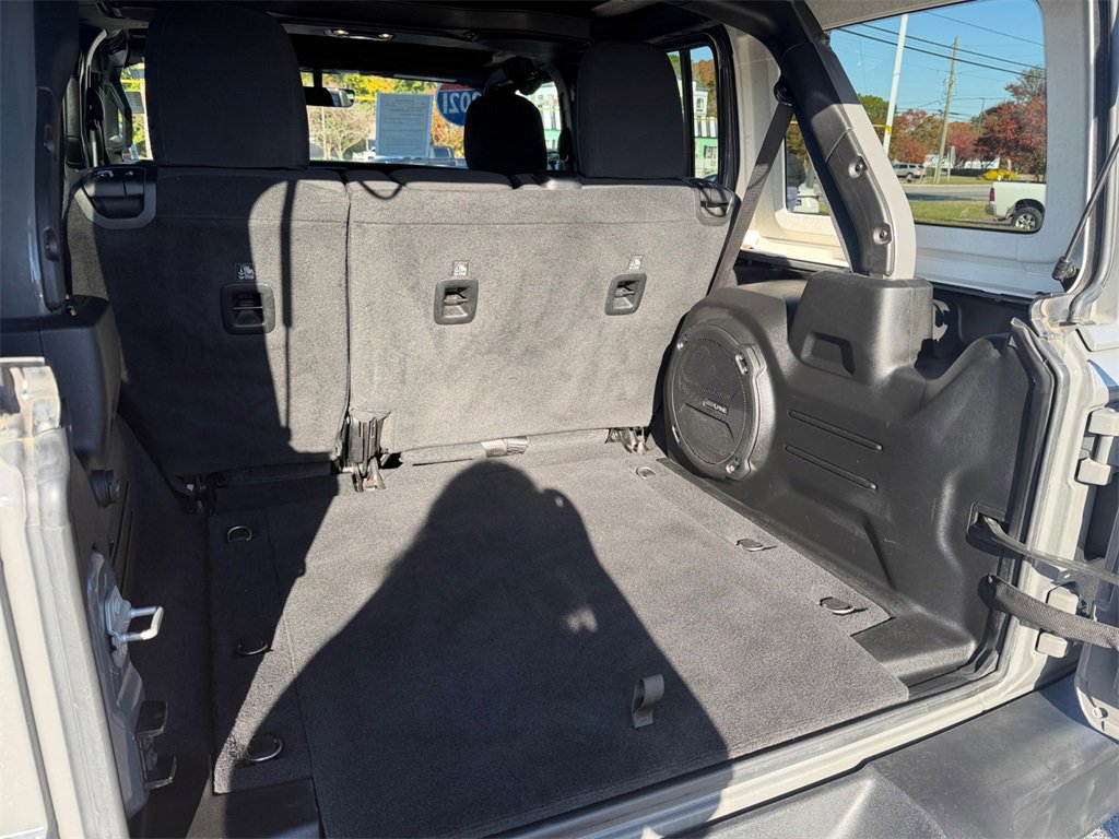 Used 2021 Jeep Wrangler Unlimited Sport image 19