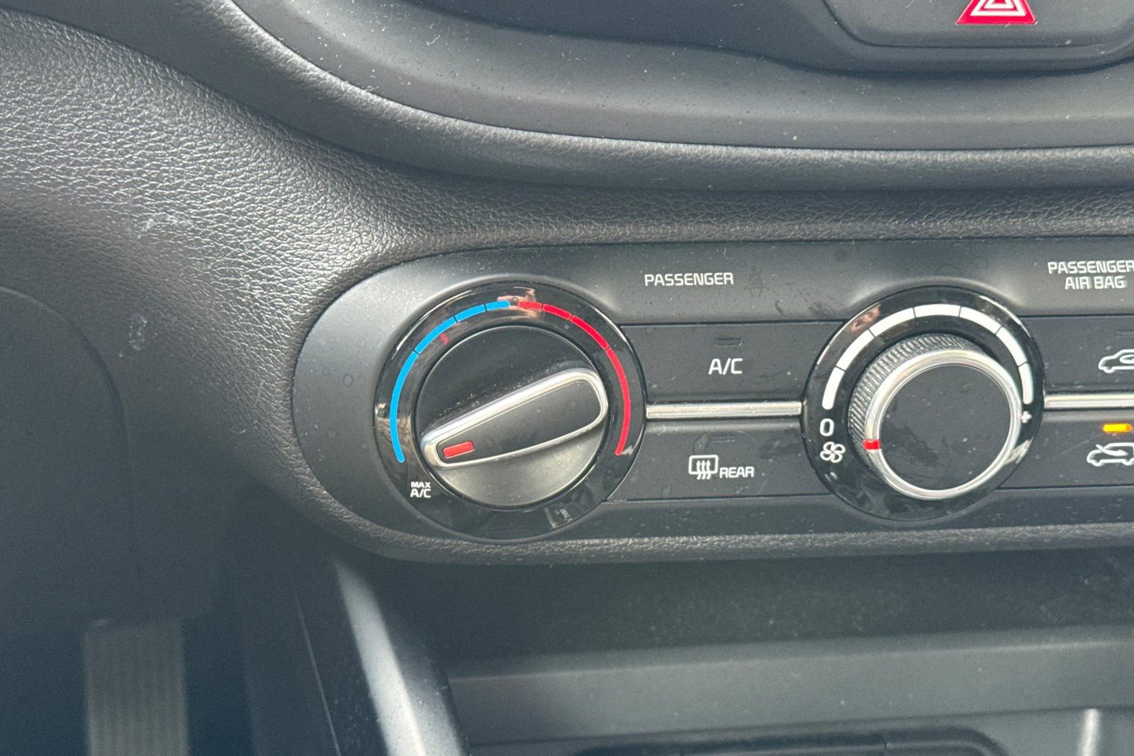 Used 2023 Kia Soul LX w/ Option Group 015 FWD image 29