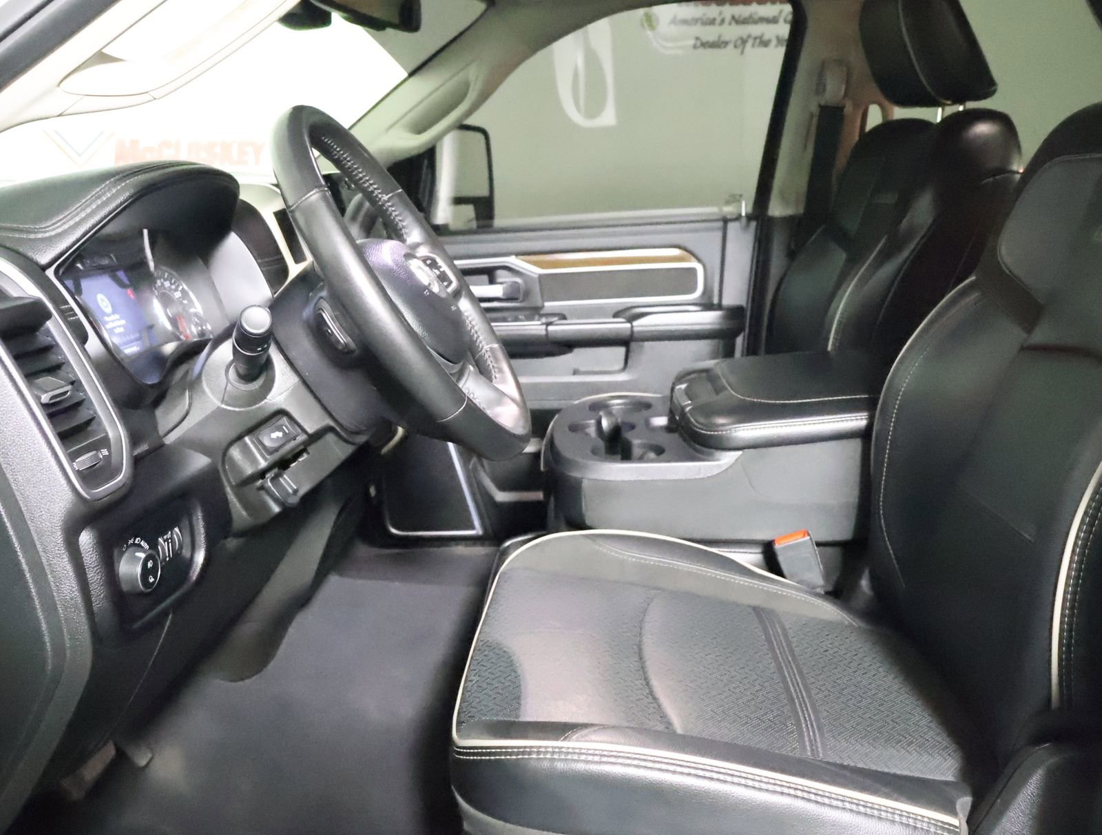 Used 2024 RAM 2500 Laramie image 25