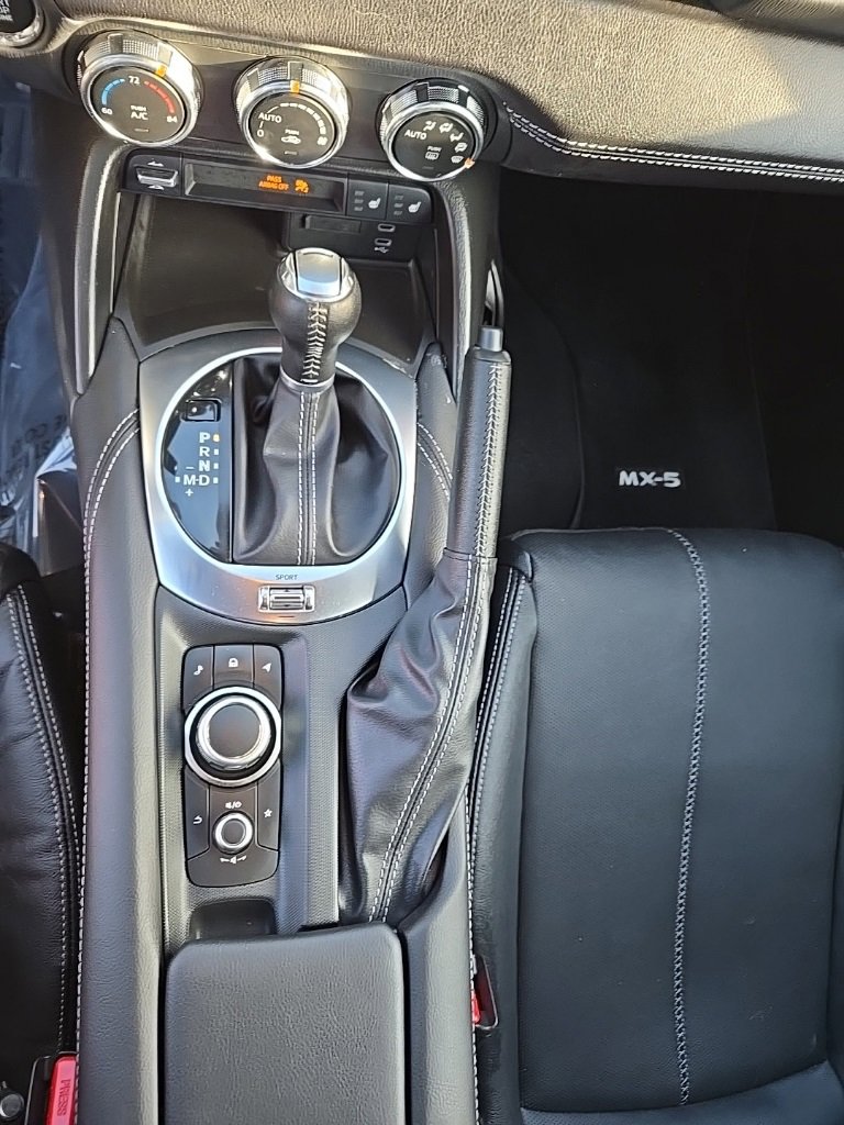 Used 2024 MAZDA MX-5 Miata RF Grand Touring image 28