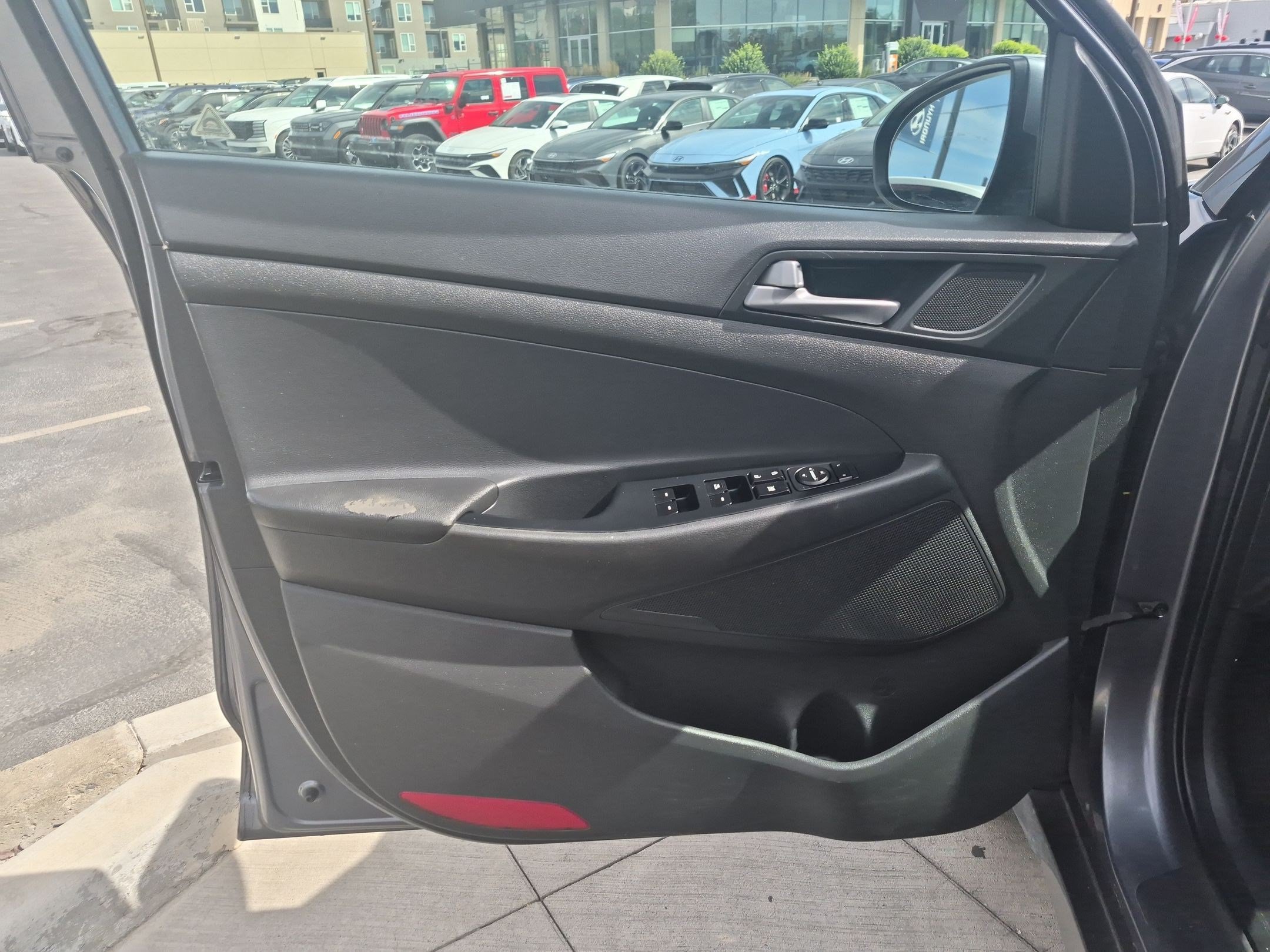 Used 2017 Hyundai Tucson Sport FWD image 13