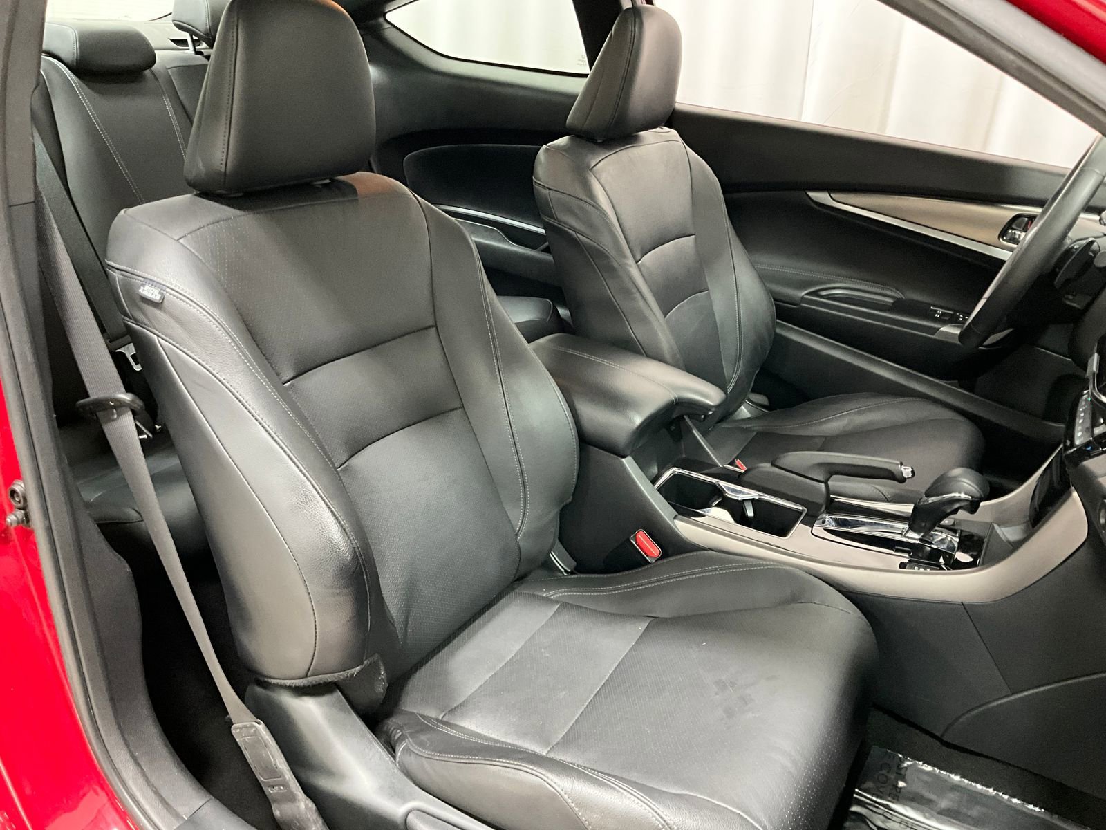 Used 2017 Honda Accord EX-L image 9