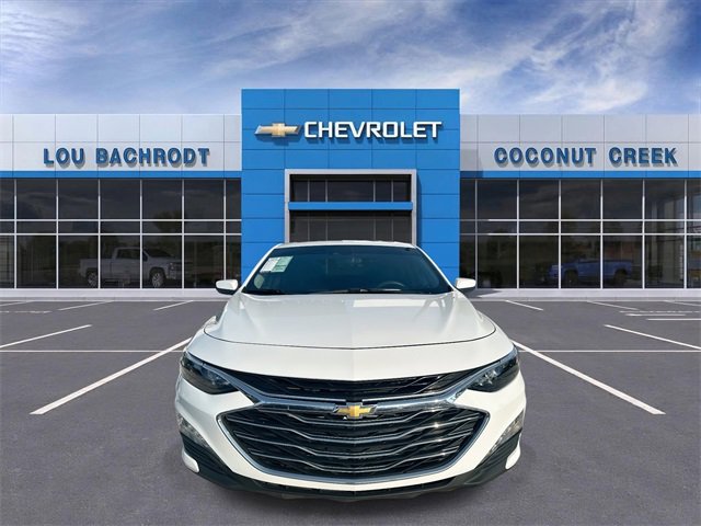 Used 2023 Chevrolet Malibu LT image 3