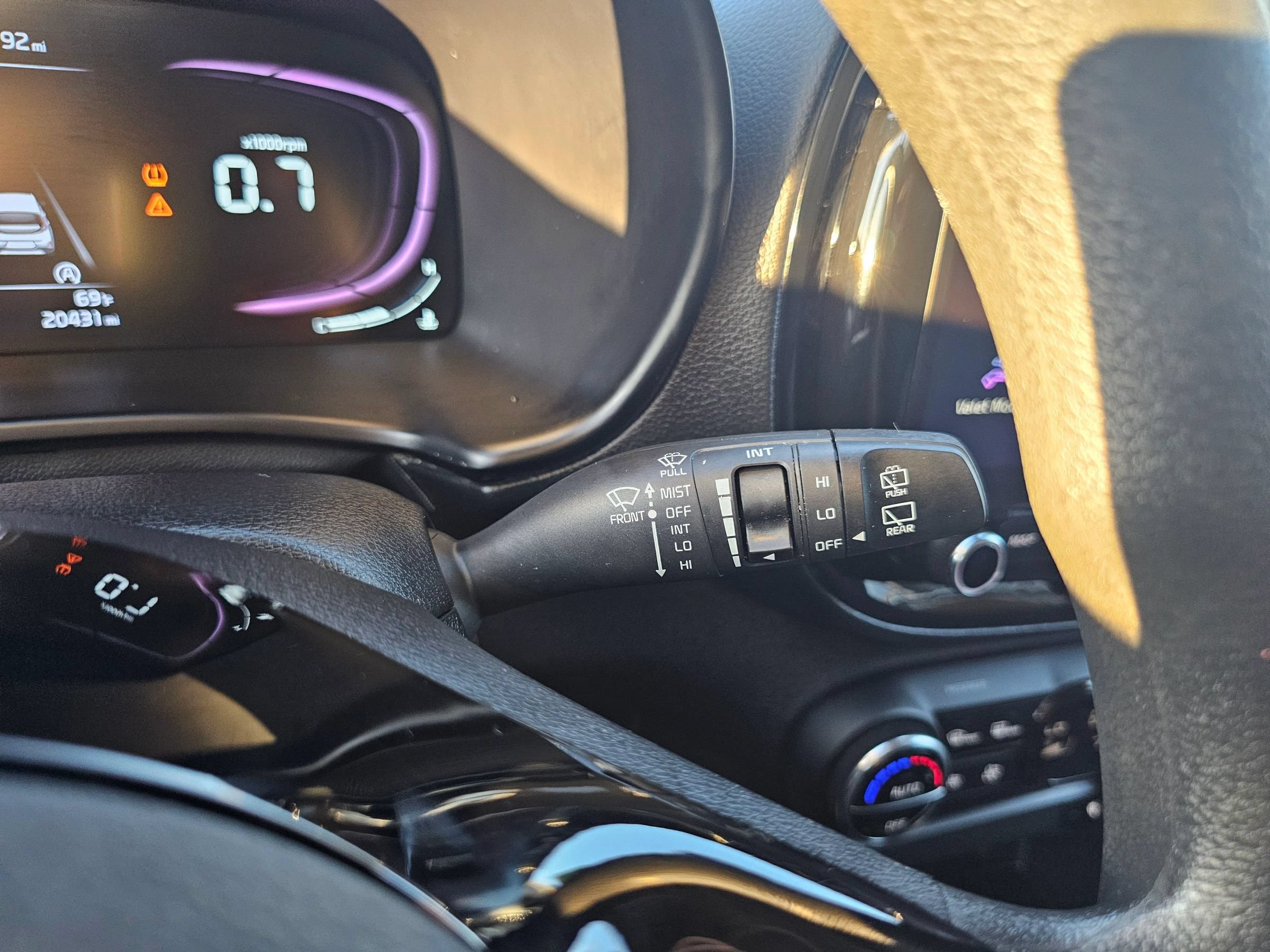 Used 2023 Kia Soul S FWD image 21