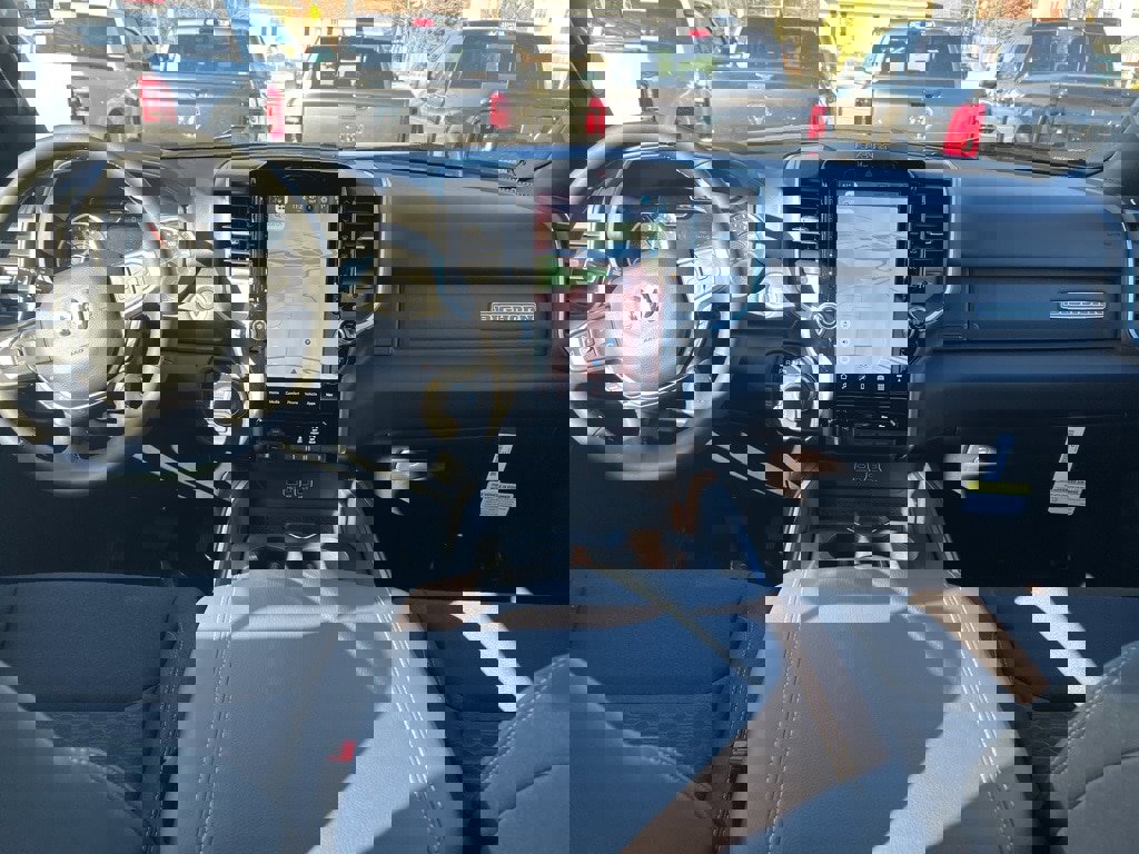 New 2026 RAM 1500 4x4 Crew Cab image 17