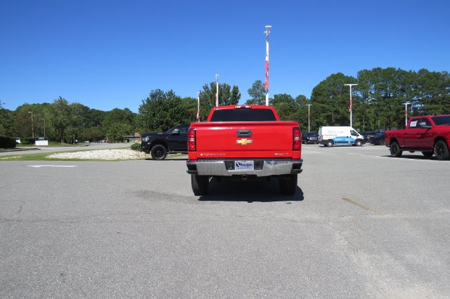 Used 2019 Chevrolet Silverado 1500 LT w/ All Star Edition AWD/4WD image 4