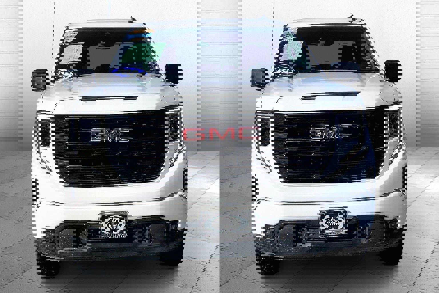 Used 2024 GMC Sierra 1500 Elevation AWD/4WD image 2